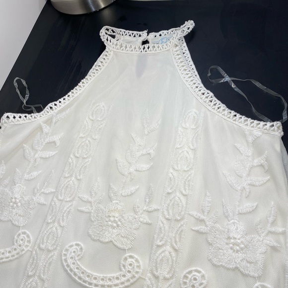 White Lace Embroidered Dress Size small NWT $88 Wedding Bride Bridal High Neck - Picture 2 of 7